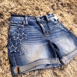 NEW sz 4 Maurices high rise star embossed denim shorts